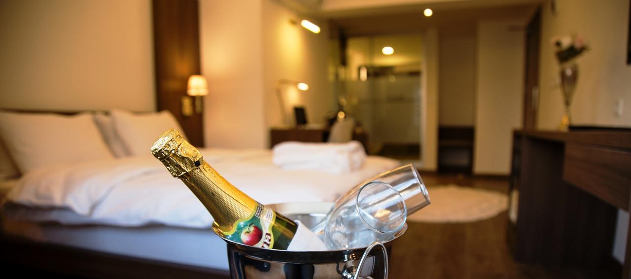 Tn&Co Exclusive Cip Suites And Primeclass Rooms (Adults Only) Muğla Esterno foto